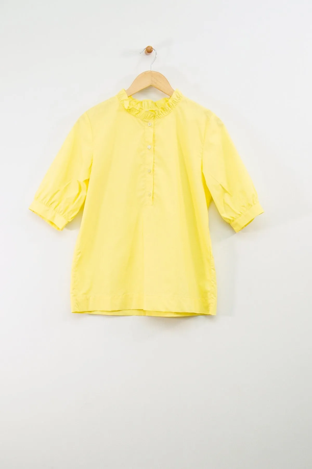 27" Elbow Sleeve Ruffle Collar Blouse