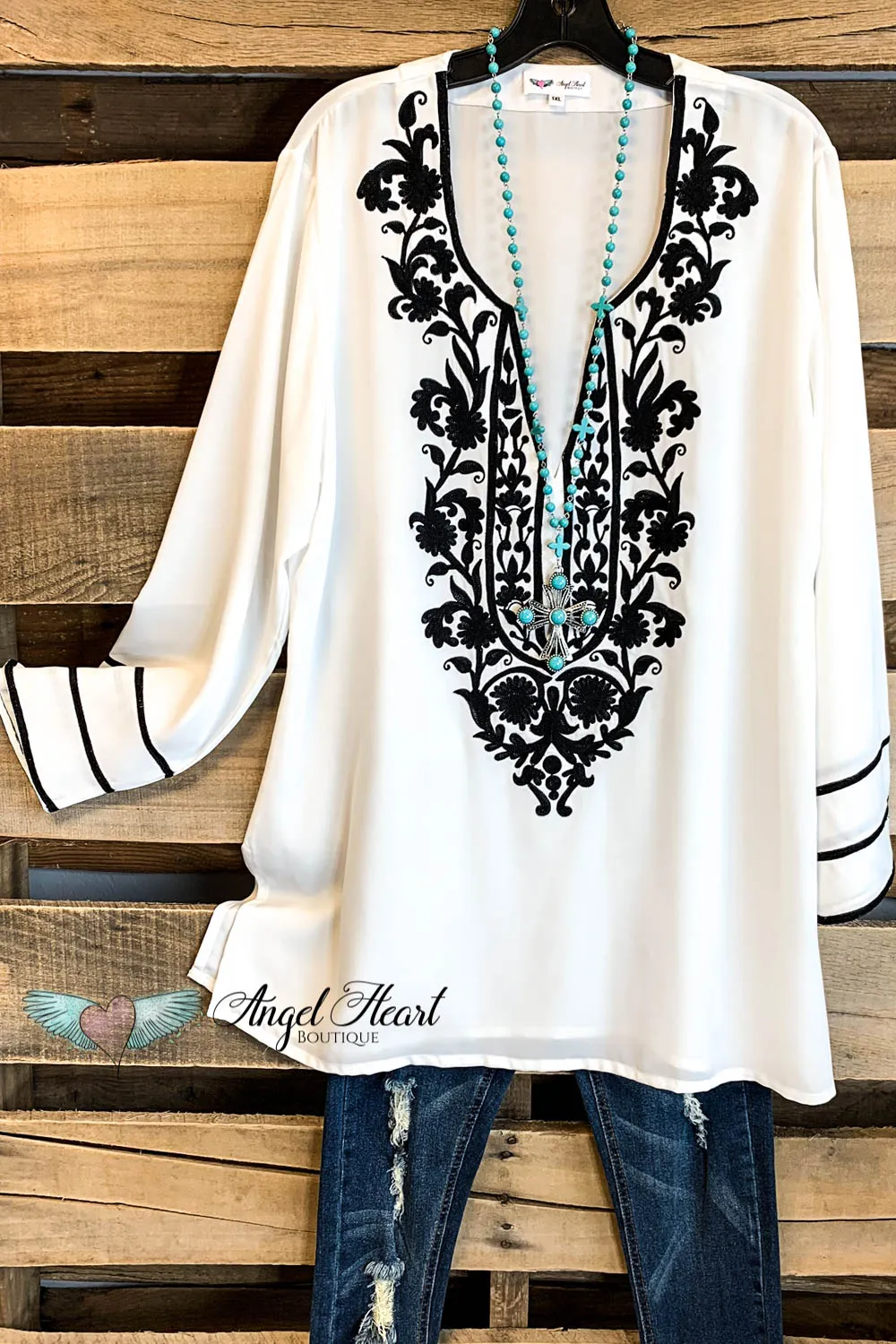 AHB EXCLUSIVE: Singing to My Soul Blouse - Moss White - SALE
