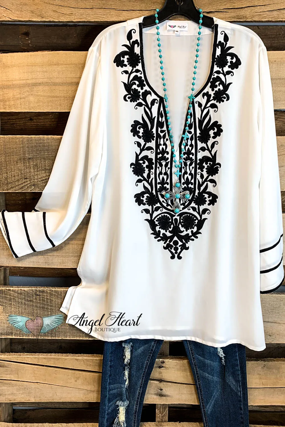 AHB EXCLUSIVE: Singing to My Soul Blouse - Moss White - SALE