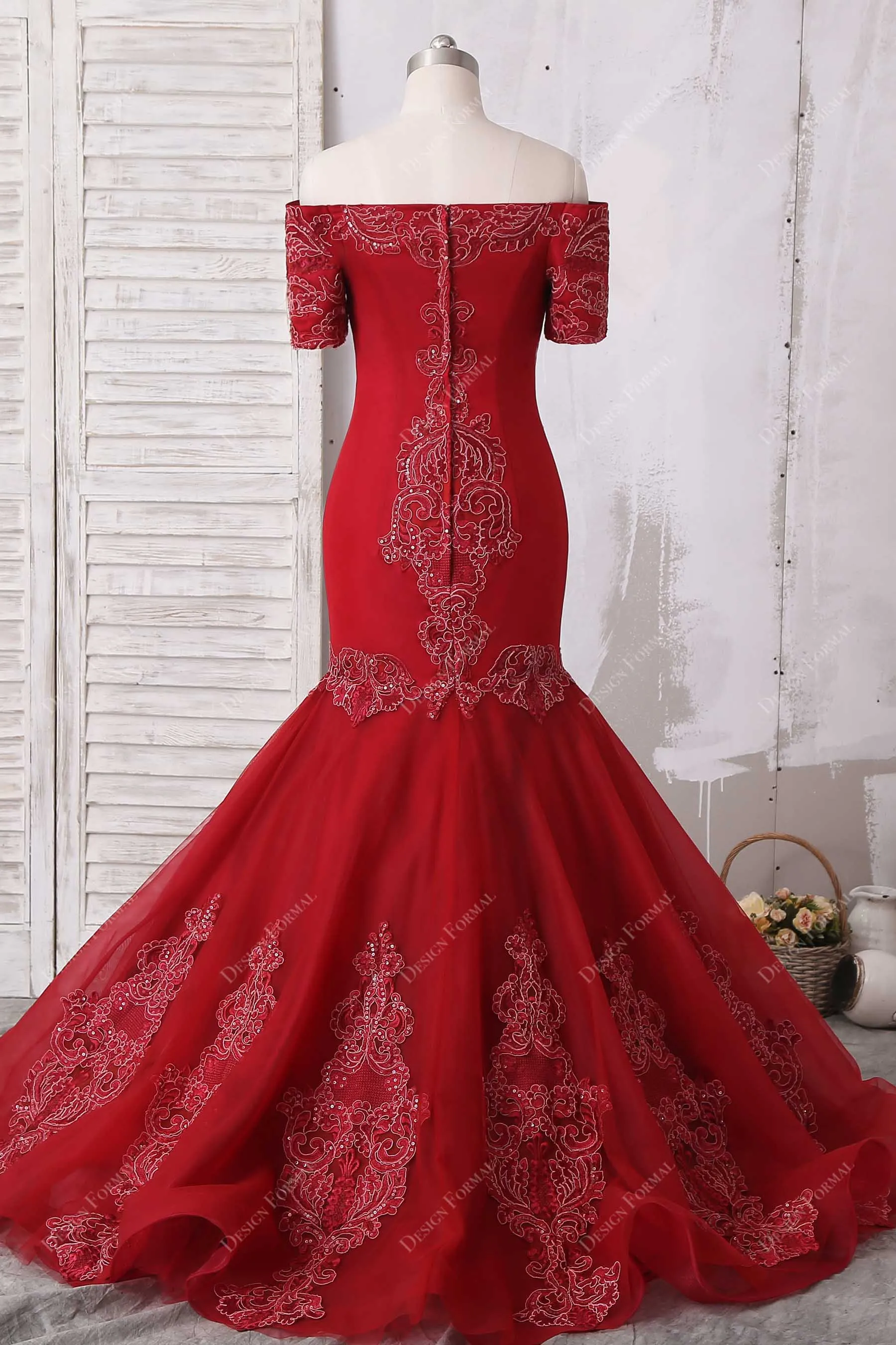 Dark Red Lace Off-shoulder Plus Size Dramatic Trumpet Prom Dress