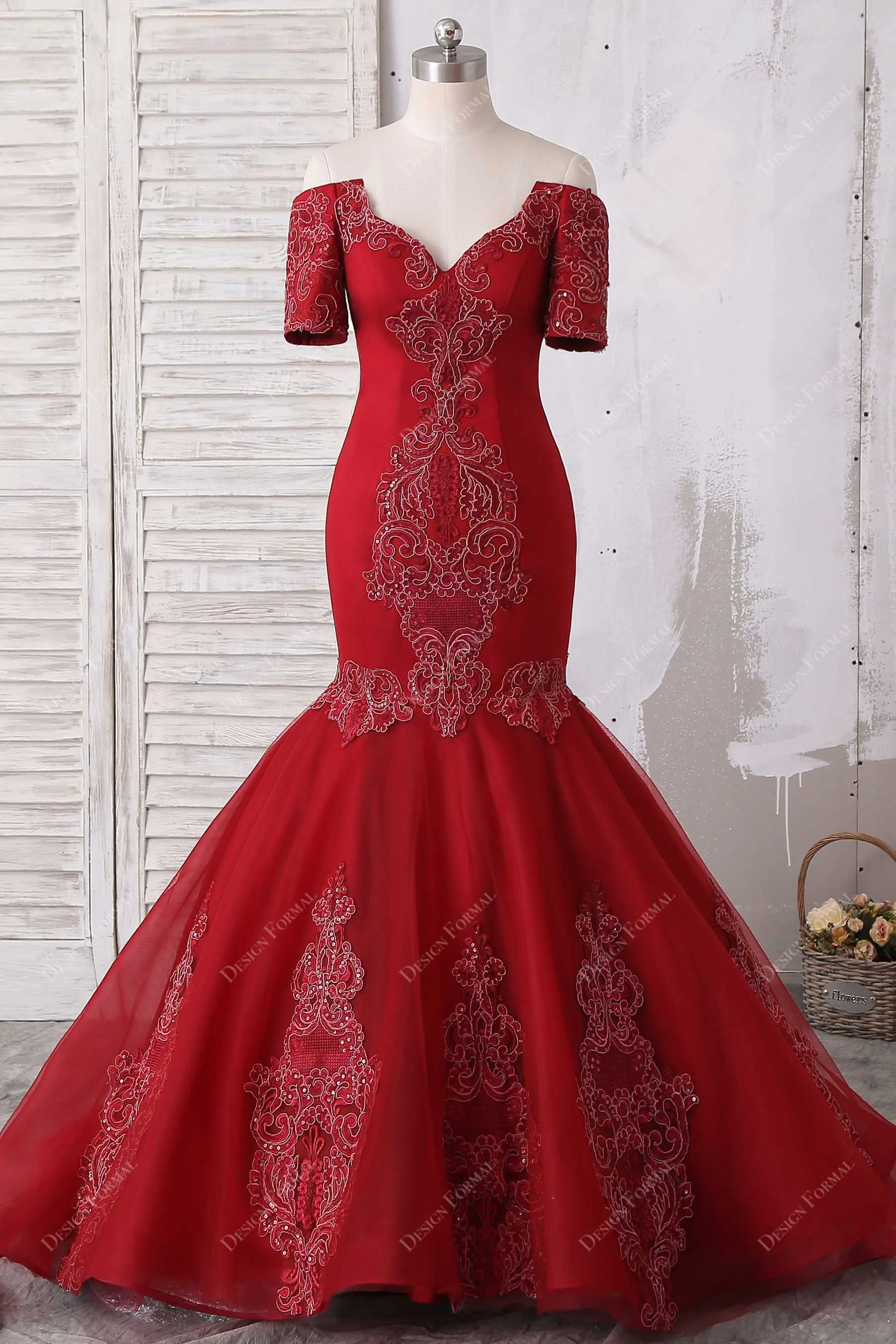 Dark Red Lace Off-shoulder Plus Size Dramatic Trumpet Prom Dress