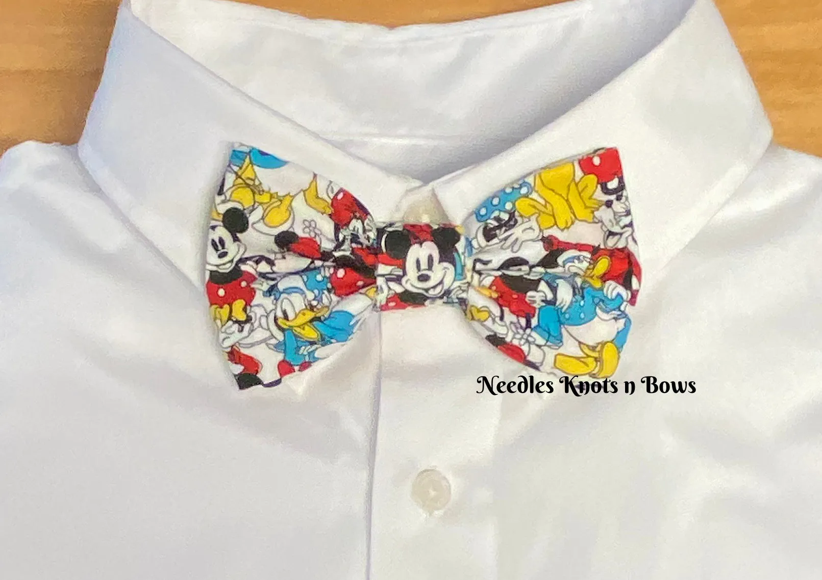 Mickey Mouse & Friends Pre Tied Bow Tie