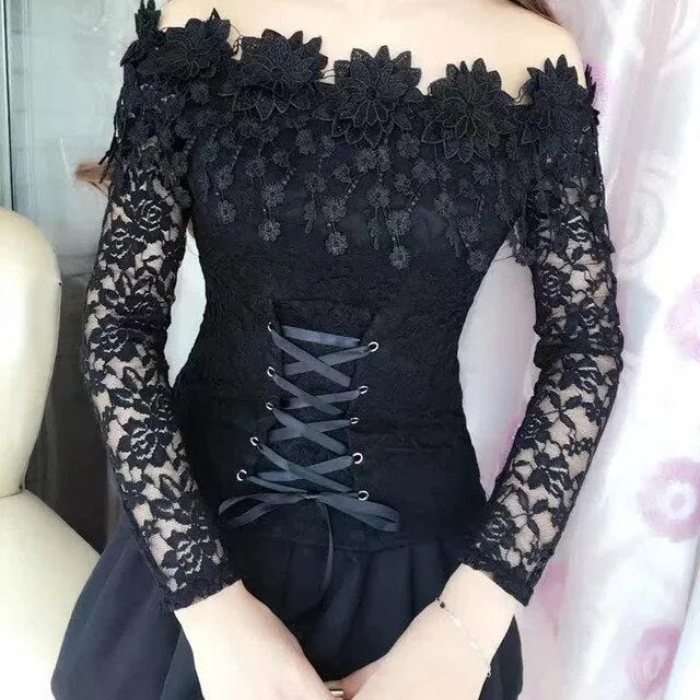 Trendy Floral Neckline Long Sleeve Lace Blouse