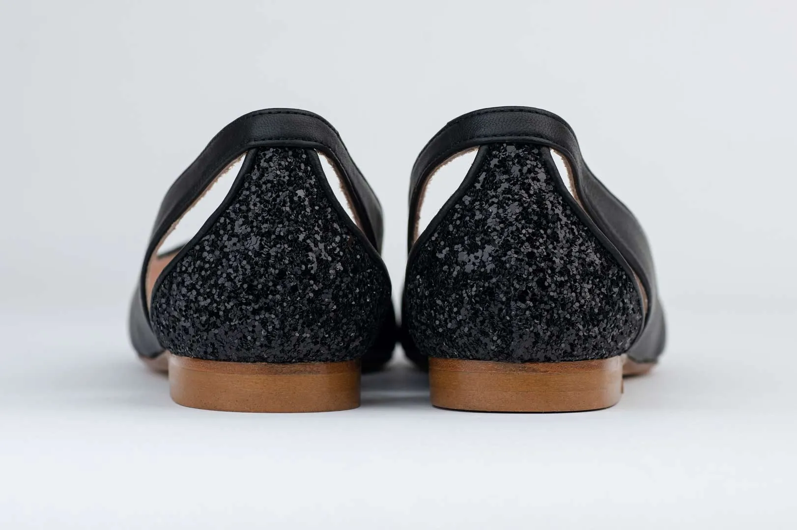 Vanda Ballerina - Black
