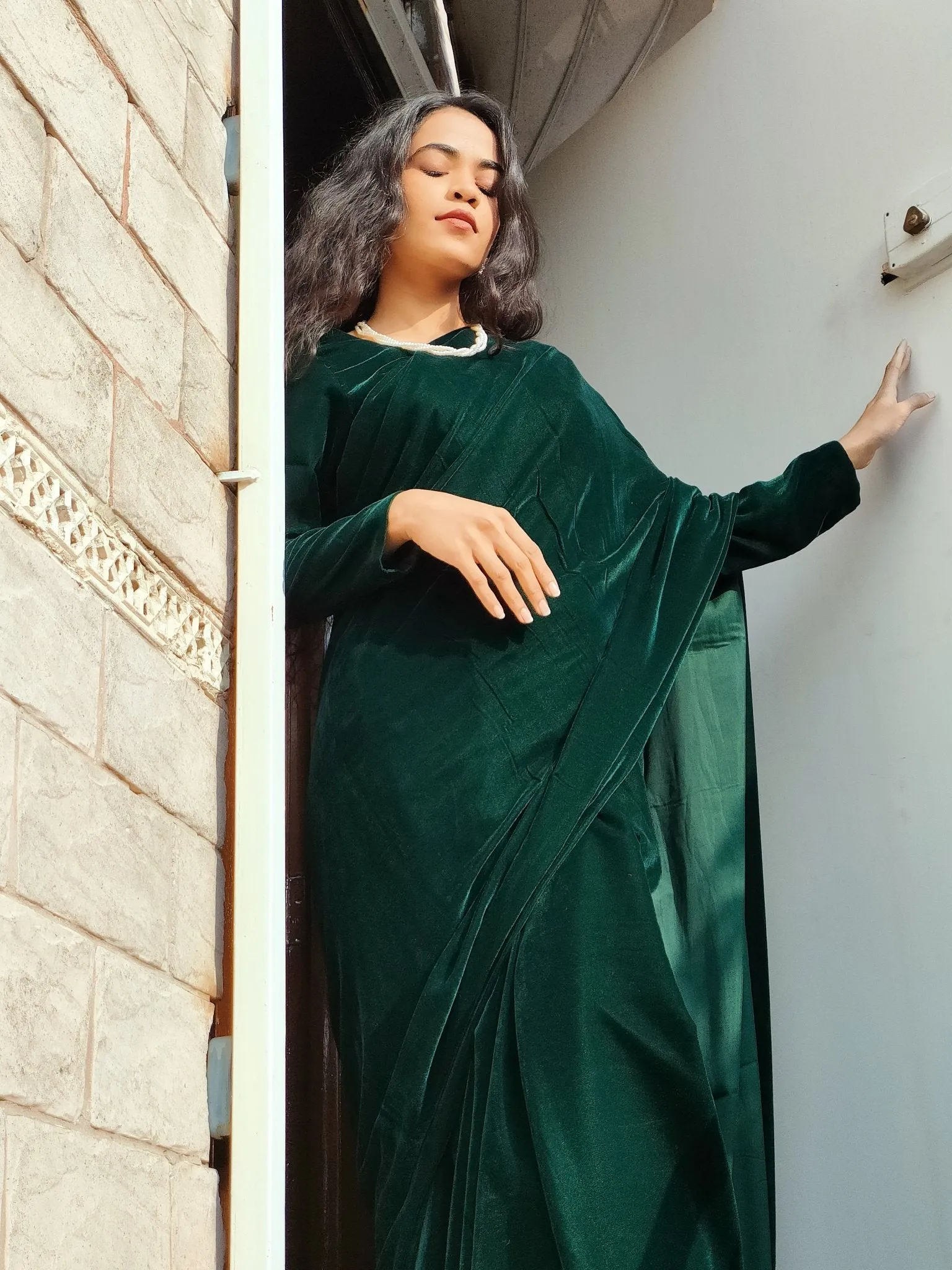 Velvet Breeze: Emerald