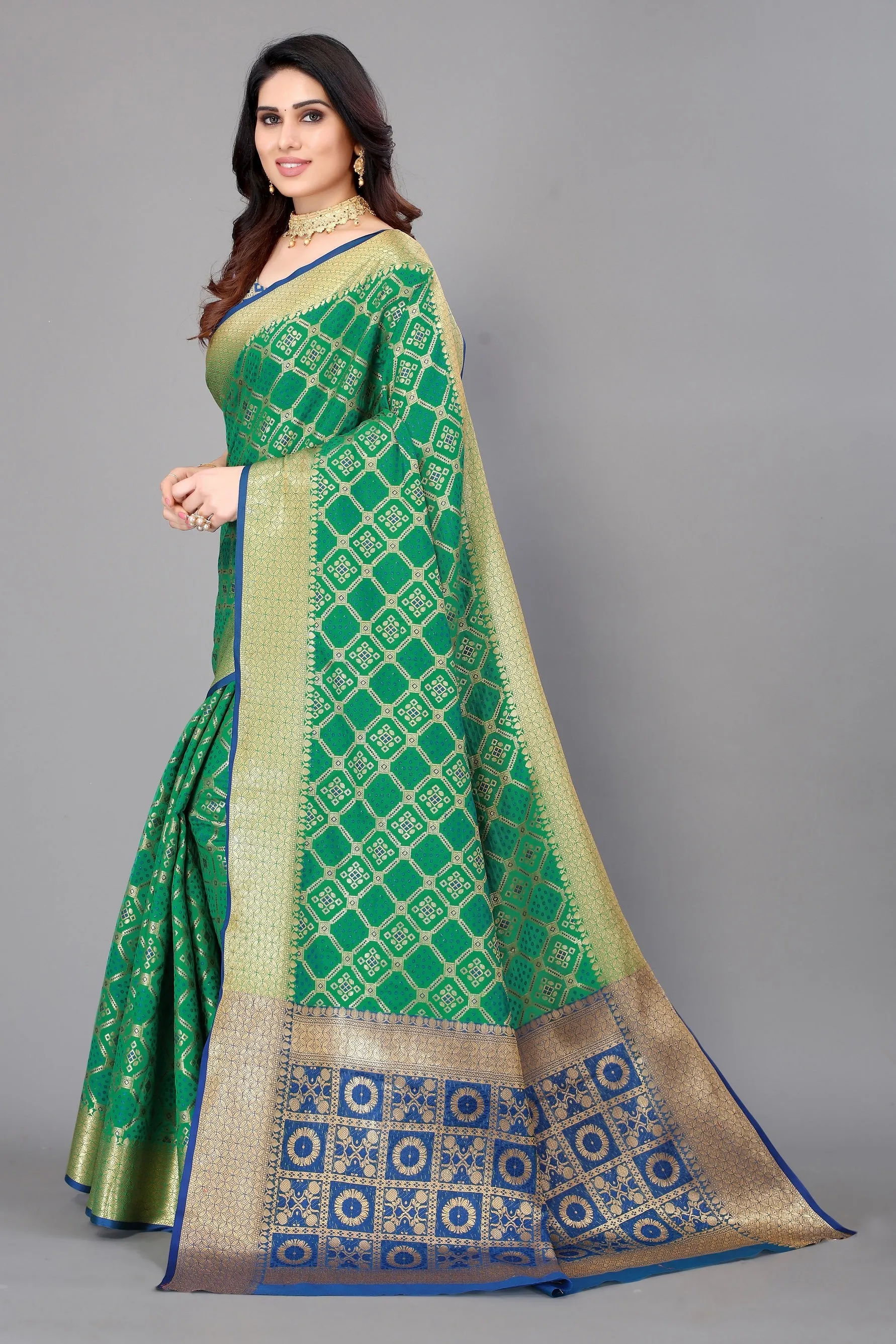 Women Party Wear Leheriya Style Banarasi Silk Saree With Un Stitched Blouse
